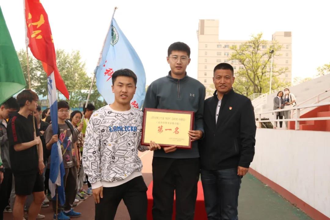 bad3370d1a6d4a4183b646fd4f442237.jpg bad3370d1a6d4a4183b646fd4f442237.jpg