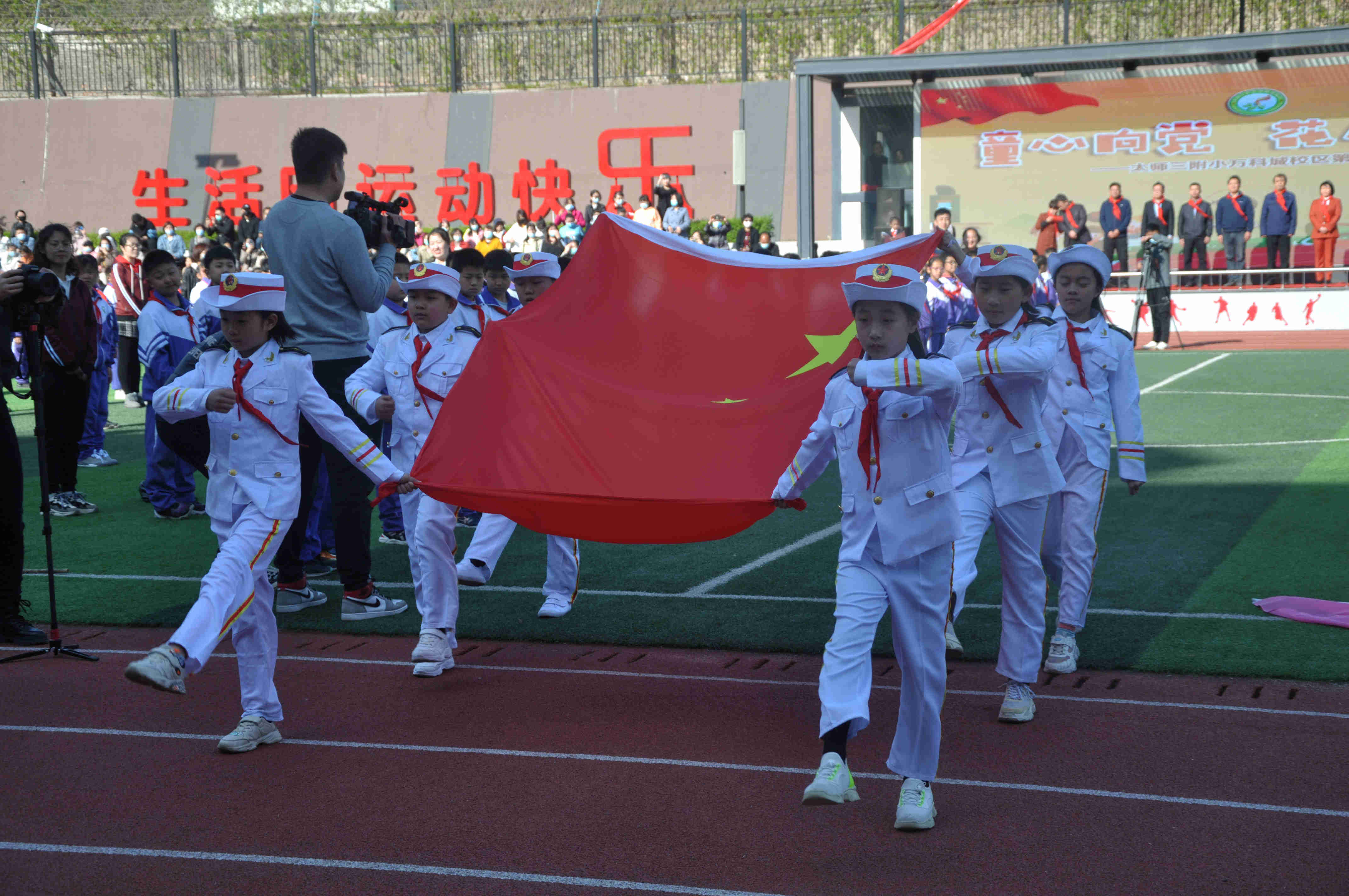 8d19126358ef44088af590424eafc0b0.jpg 8d19126358ef44088af590424eafc0b0.jpg